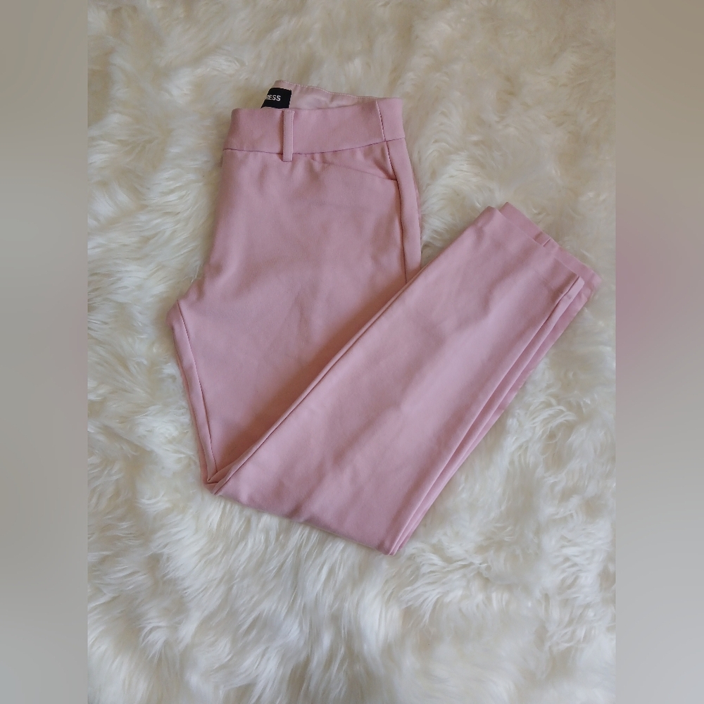 Express Pink Capris - Picture 5 of 5